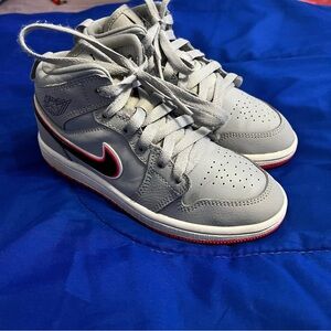 Nike Air Jordan 1 Retro Kids 640737-060 Size 13C Grey Black Pink & White